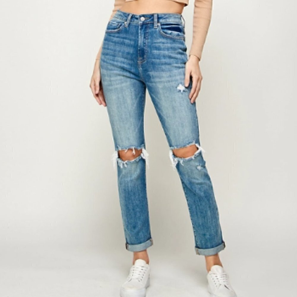 Women’s High Rise Light Wash Distressed Mom Denim Jeans